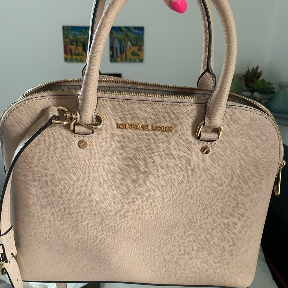 Michael Kors Medium Cindy Satchel Fawn